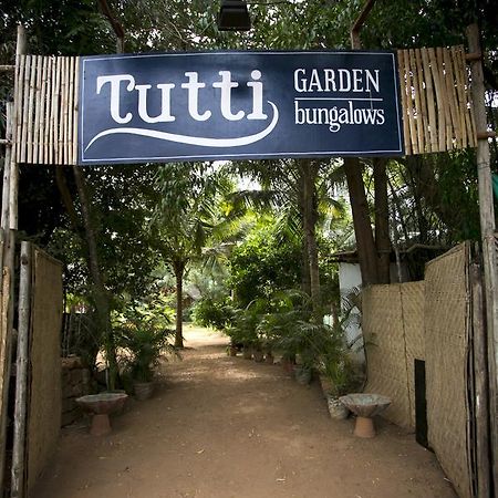 Tutti Garden Bungalows Hotel Mormugao Ngoại thất bức ảnh