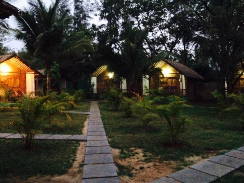 Tutti Garden Bungalows Hotel Mormugao Ngoại thất bức ảnh